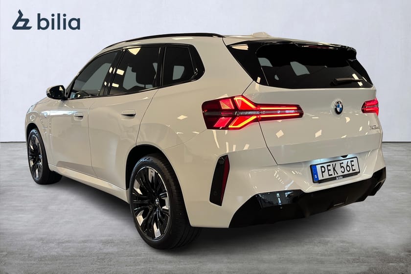 Bild 2 av BMW X3 30e xDrive |M Sport PRO|Adaptiv LED|Aktiv fart|Drag| HK