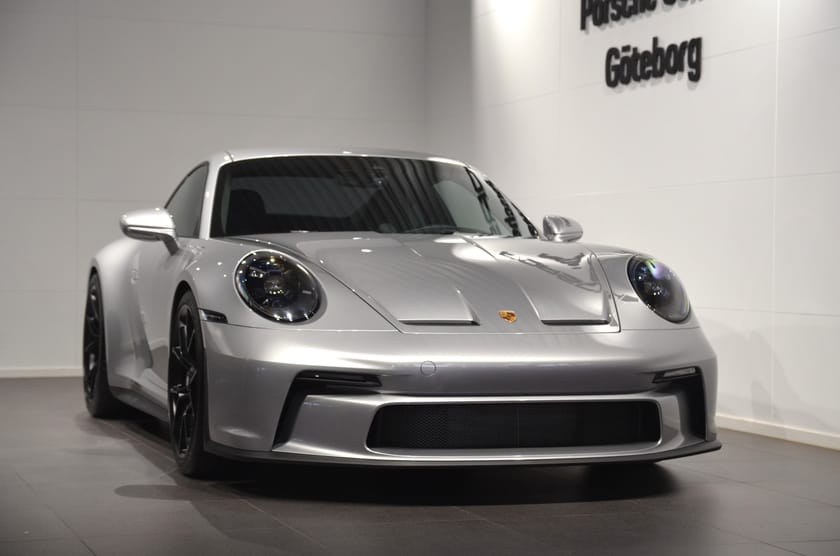Bild 2 av Porsche 911 GT3 Touring / Keramiska
