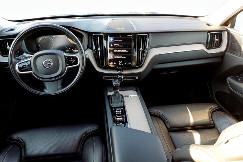 Bild 4 av Volvo XC60 T6 AWD Inscription, Dragkrok, Luftfjädring, HUD, Parkeringskamera 360, Ryggmassage framstolar