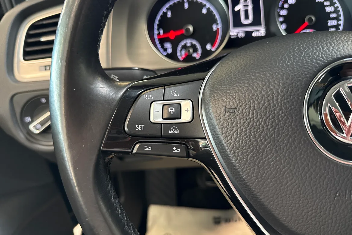 picture of a car