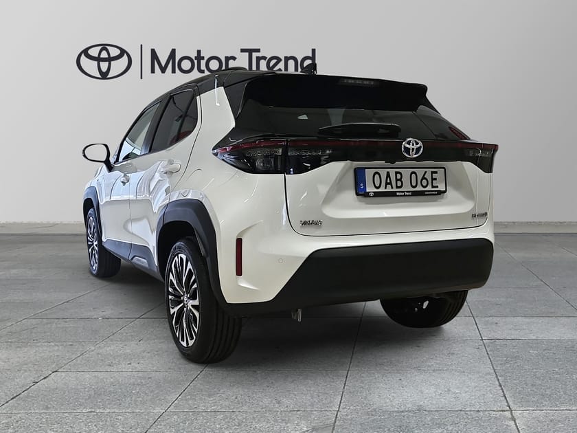 Bild 2 av Toyota Yaris Cross Hybrid 1,5 STYLE EDITION BITONE