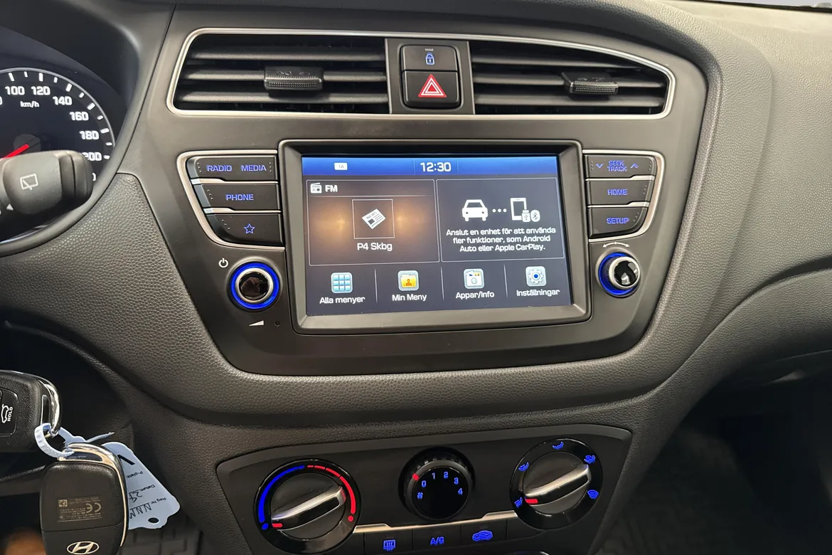 picture of a car