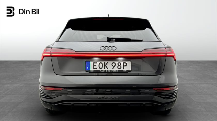 Bild 5 av Audi Q8 55 e-tron quattro 408 HK S-line Selection