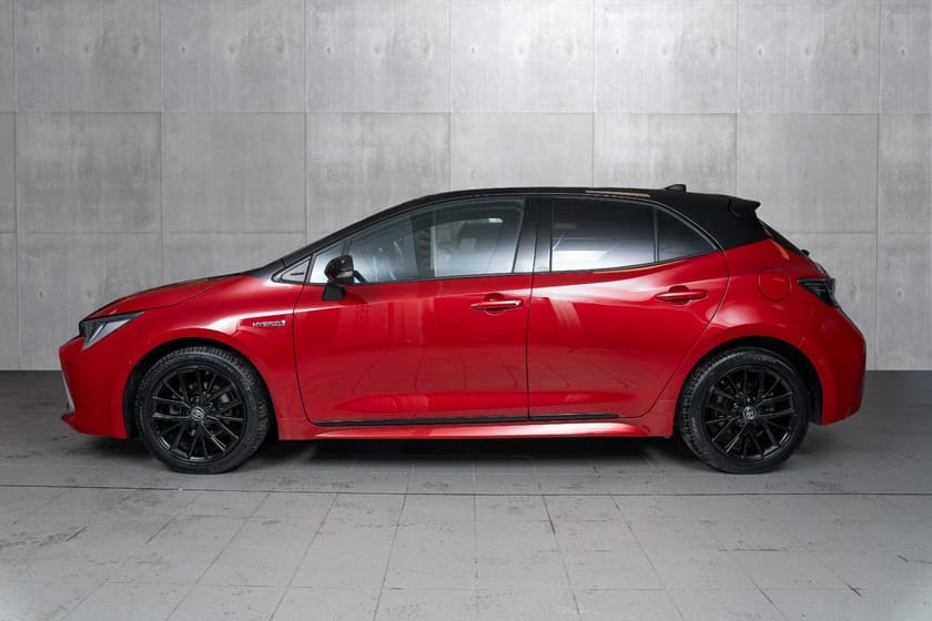 Bilde 2 av Toyota Corolla Hybrid 1,8 e-CVT Executive