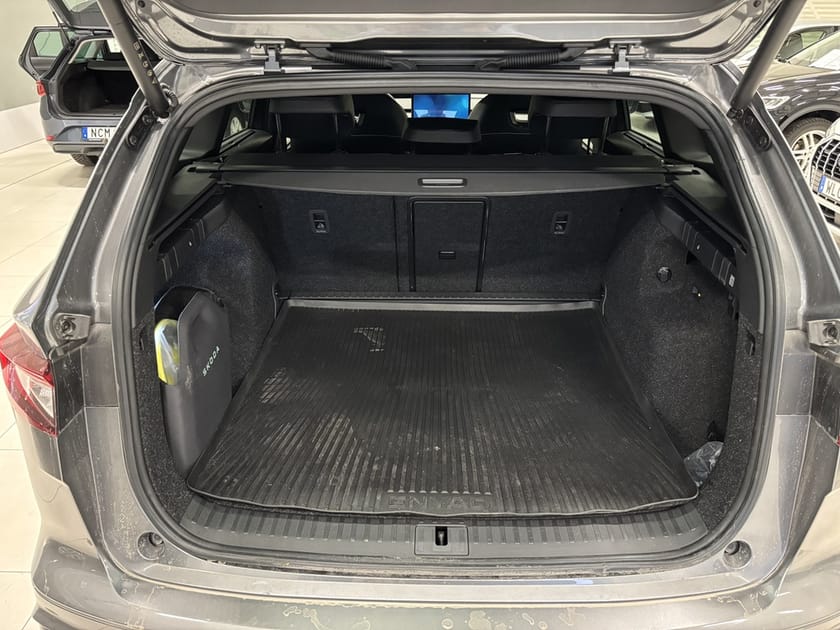 Bild 5 av Škoda Enyaq 85x 2026 SPORTLINE 82 KWH 286HK