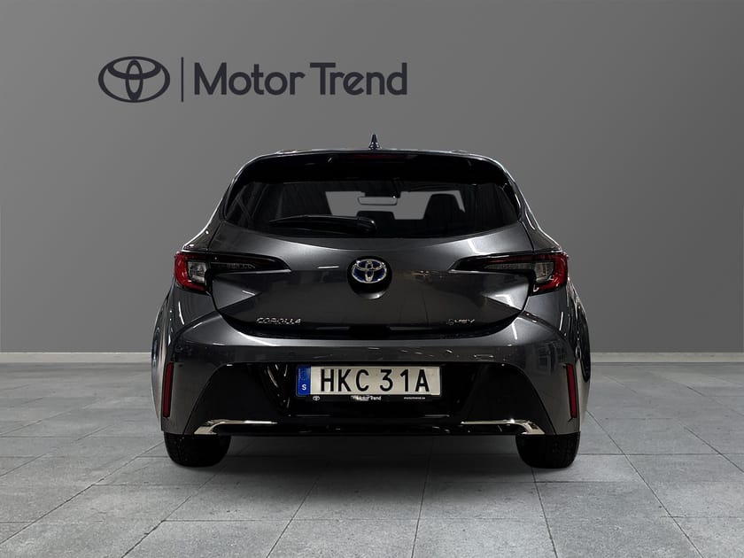 Bild 4 av Toyota Corolla Hybrid 1,8 5D STYLE VINTERHJUL