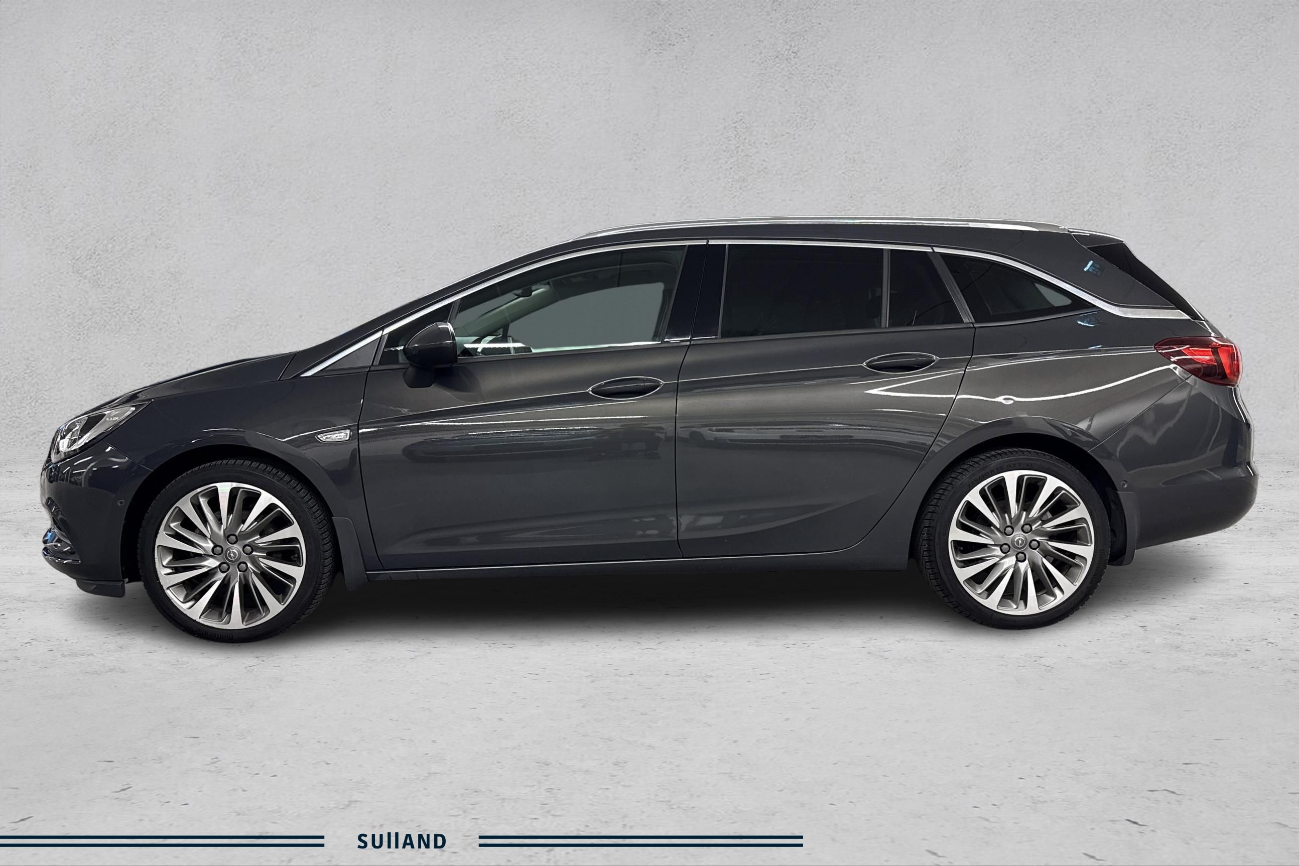 Thumnail bilde 1 av Opel Astra Sports Tourer