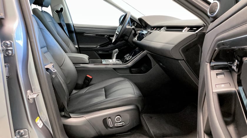Bild 3 av Land Rover Range Rover Evoque P300e AWD SE *Black Pack*