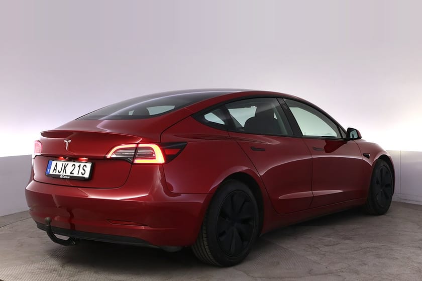 Bild 5 av Tesla Model 3 Long Range AWD Refresh Autopilot Panorama Drag