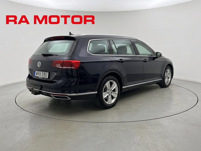 Bild 5 av Volkswagen Passat Sportscombi SC TDI 200hk 4M  GT | Drag | B-Kamera | D-Värm | Navi |