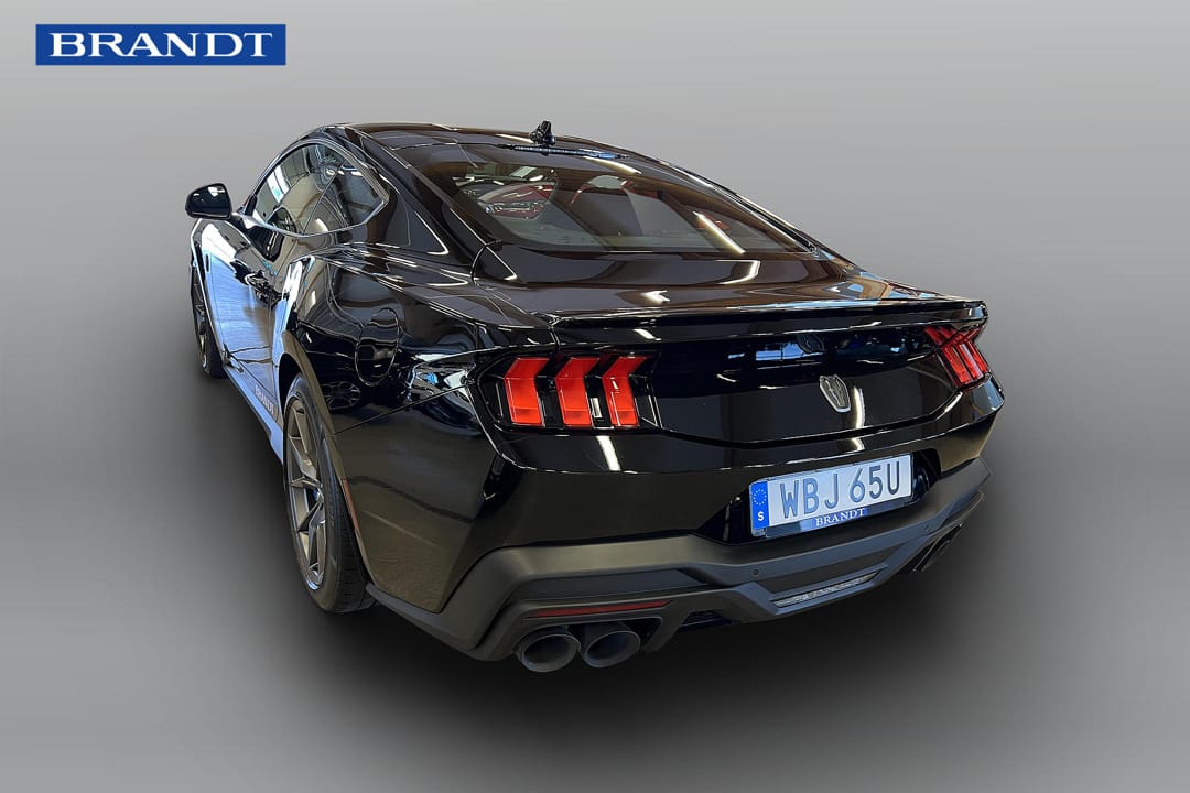 Ford Mustang Dark Horse