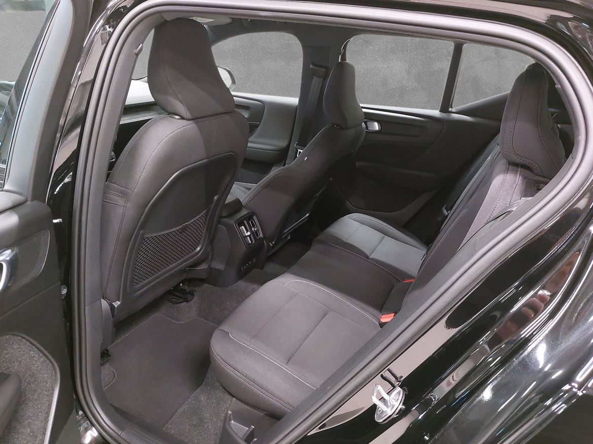 Volvo XC40 2023 - miniatyr 6