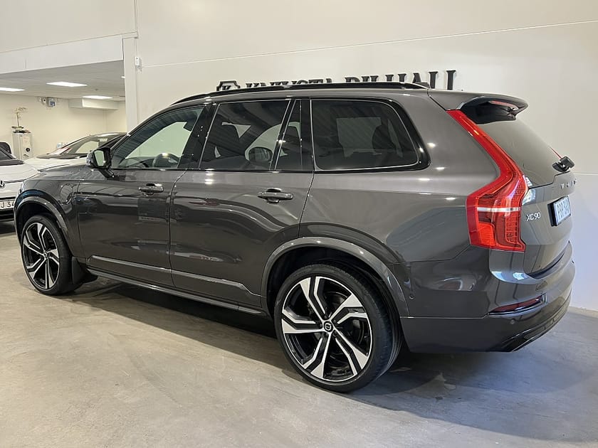Bild 2 av Volvo XC90 7-seater Recharge T8 AWD Ultimate Dark SE SPEC 456hk