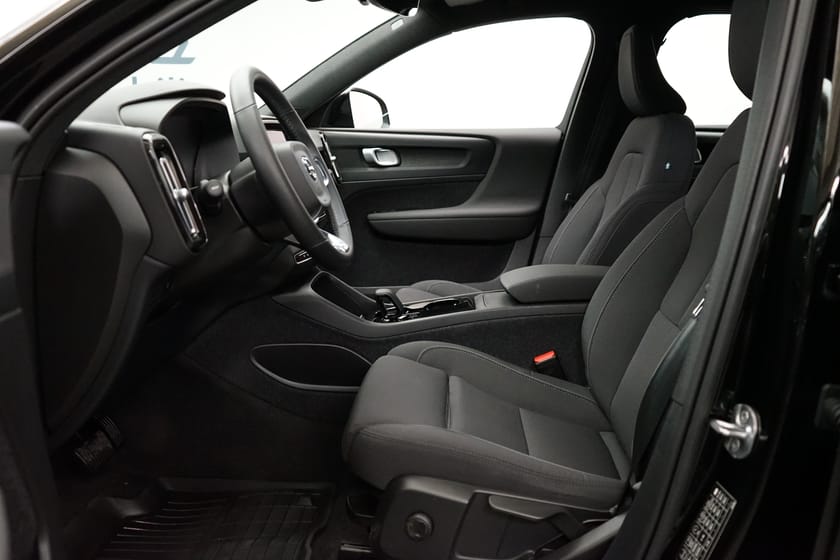 Bild 5 av Volvo XC40 Recharge Single Motor Core Edition, Ränta 2,95%, Baklucka elmanövrerad