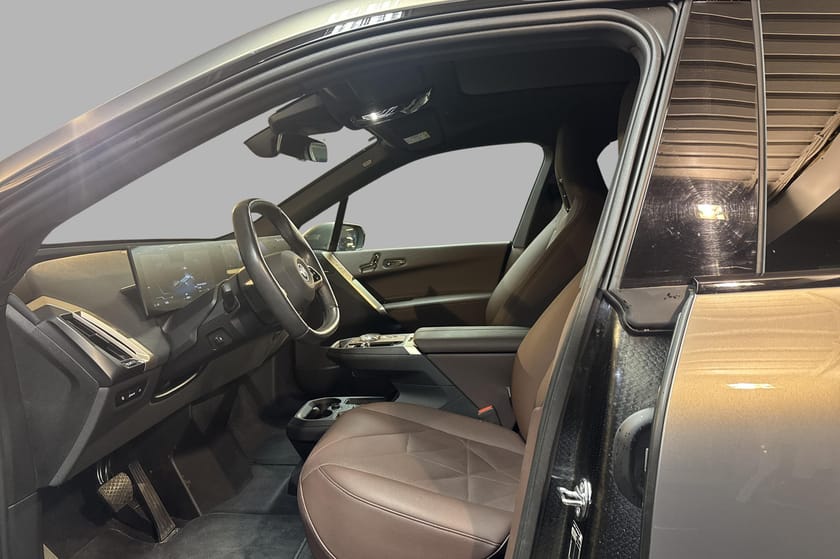 Bilde 5 av BMW iX xDrive40 Fully Charged, Multifunksjon, SkyLounge, H/K