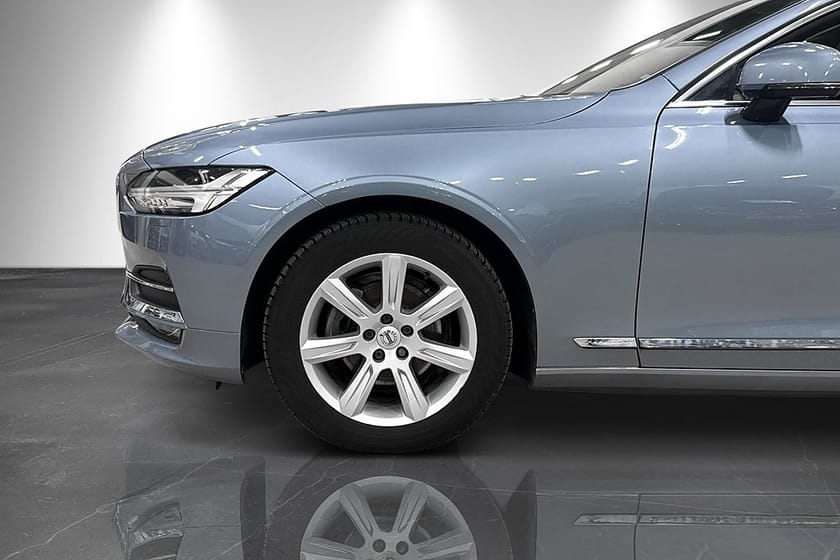 Bild 2 av Volvo V90 D4 AWD 190hk Inscription Helskinn Dragkrok B-kamera PDC