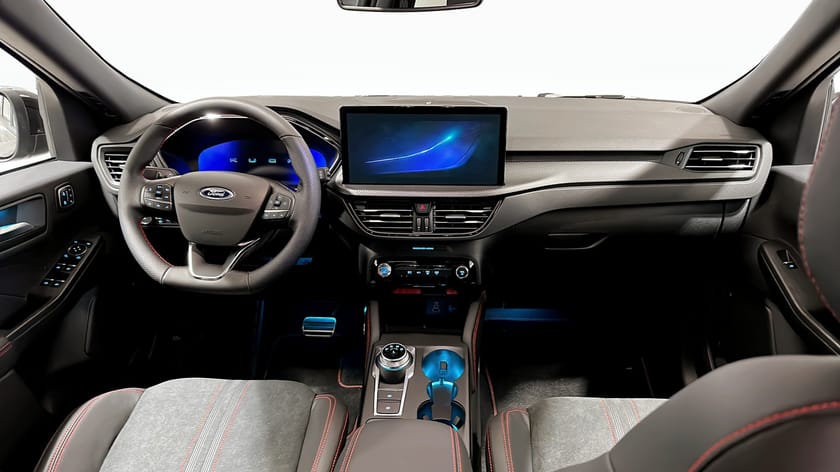 Bild 4 av Ford Kuga Plug-In Hybrid ST-Line X Black Edition 243hk Phev