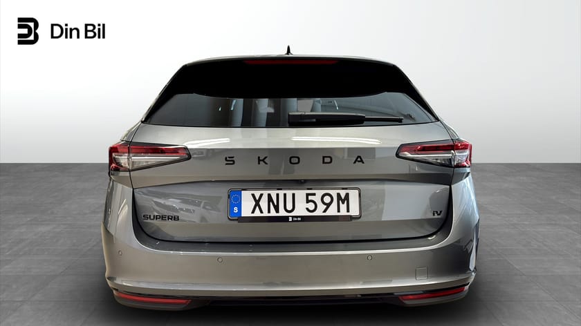 Bild 5 av Škoda Superb iV Kombi Sportline 1,5 TSI DSG Pano | Drag | HUD | DCC