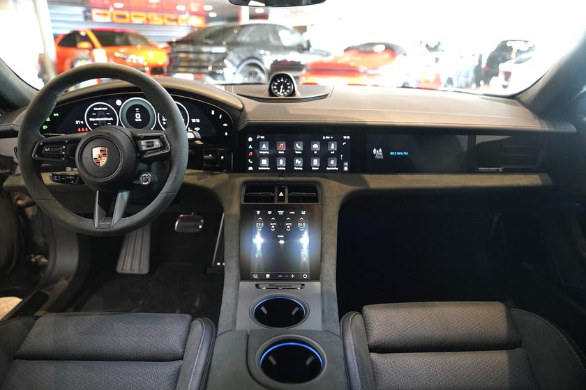 Bild 4 av Porsche Taycan GTS / 15 000kr laddning / VAT