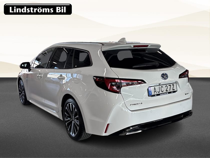 Bild 4 av Toyota Corolla Touring Sports Hybrid 1.8 Style Vinterhjul 140hk
