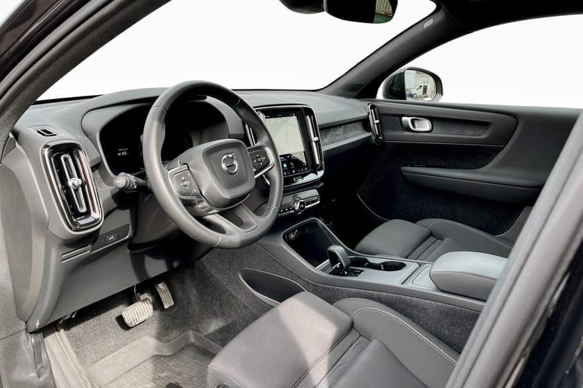 Bild 5 av Volvo EC40 Single Motor Extended Range M R Plus Black Edt