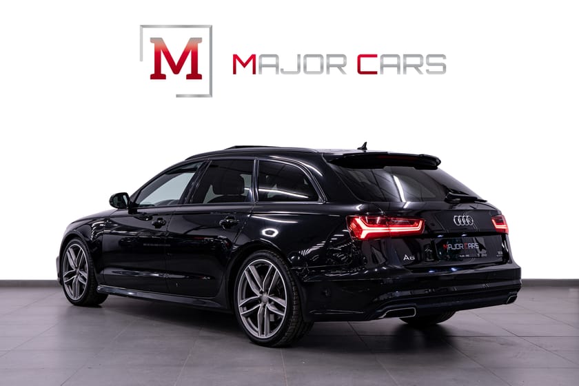 Bild 4 av Audi A6 Avant 3.0 TDI Q Pano 20" Svart Optik Värmare Drag