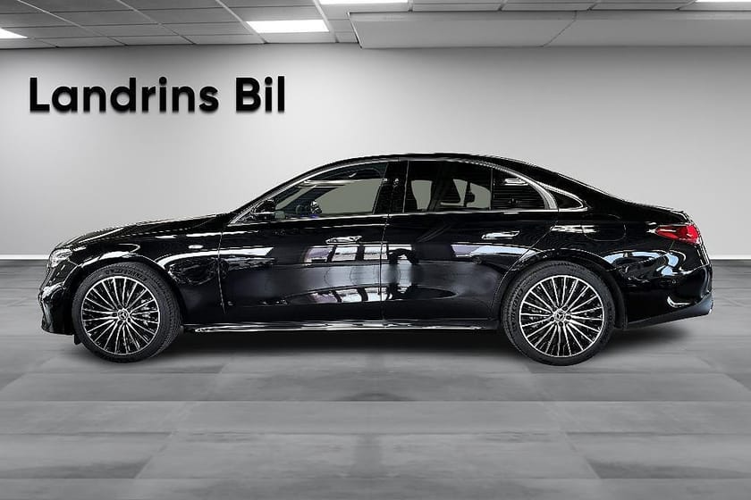 Bild 4 av Mercedes-Benz E 300 d e 4MATIC de 4MATIC/AMG Line Premium/Burmester/Superscreen