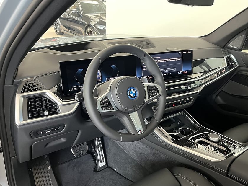 Bild 5 av BMW X5 xDrive50e 2,95%ränta M Sport H/K 21" Dragkrok Panorama