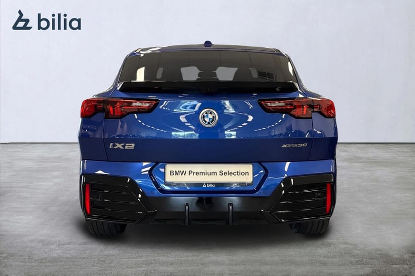Bild 5 av BMW iX2 xDrive30 xDrive 30 M-sport | Drag | Backkamera | Aktiv farth.