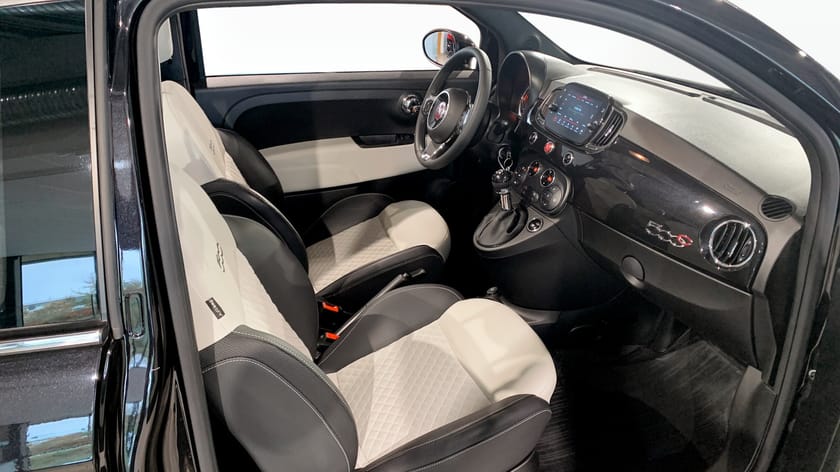Bild 3 av Fiat 500C Hybrid CAB DOLCEVITA 1.0 70HK SÅLD