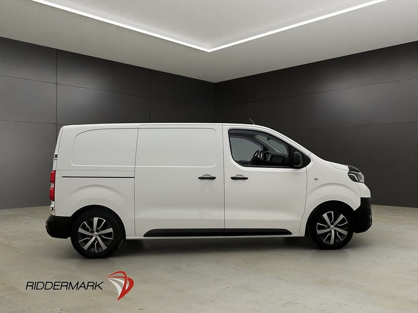 Bild 2 av Toyota Proace L2 1.6 Värmare PDC V-Inredd HUD MirrorLink