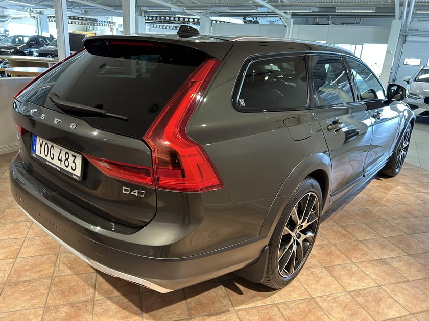 Bild 3 av Volvo V90 Cross Country D4 AWD Pro