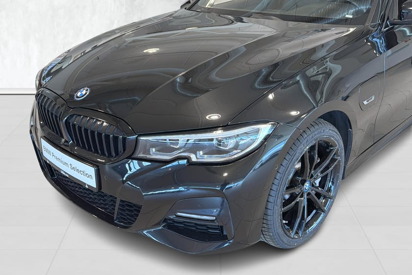 Bilde 3 av BMW 330e xDrive Touring Msport  Krok Panorama DAB+