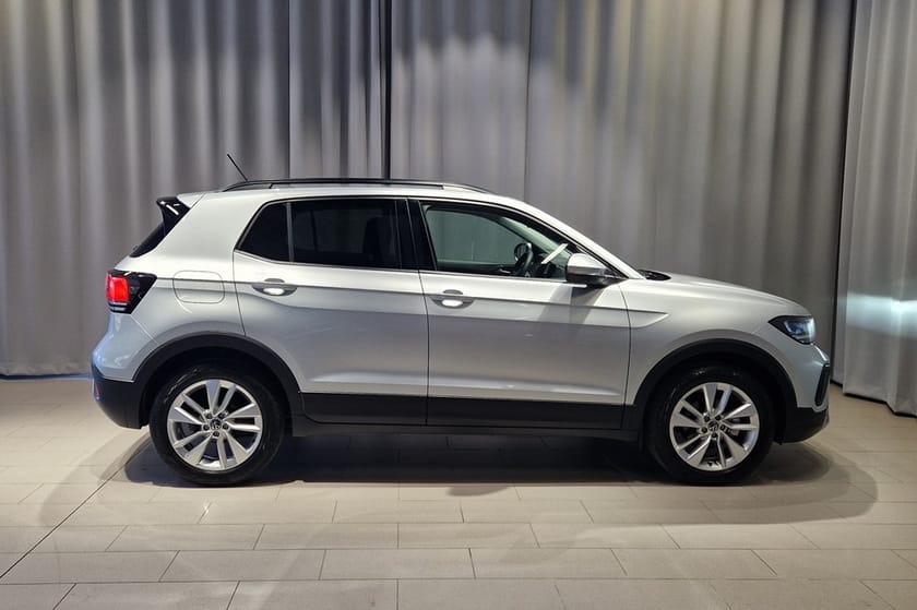 Bild 3 av Volkswagen T-Cross LIFE | 1.0 TSI | 115 HK | Backkamera