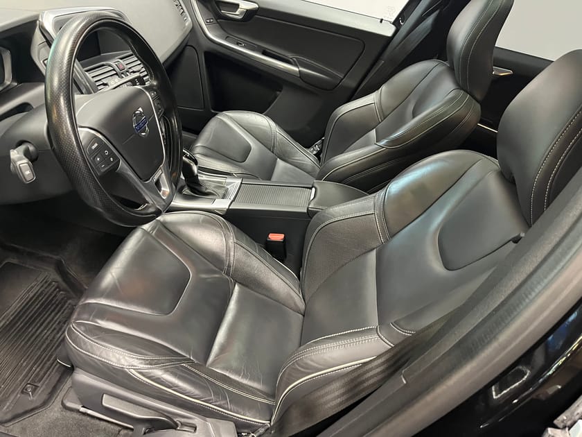 Bild 4 av Volvo XC60 D4 AWD R-Design Business E PRO