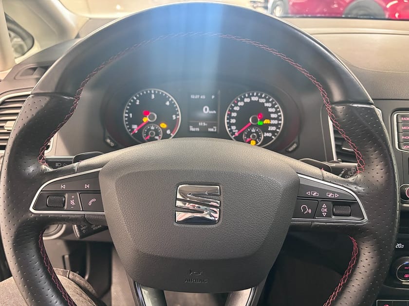 Bild 5 av SEAT Alhambra 7-Seater 7-Sits 2.0 TDI 4WD FR-Line Aut Värmare V-hjul Drag GPS