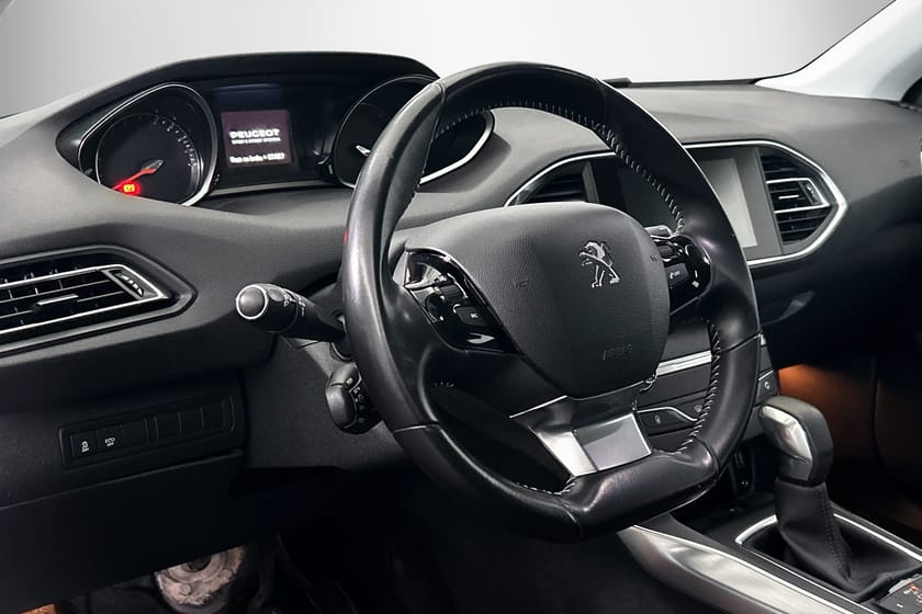Bild 5 av Peugeot 308 SW Allure Dragkrok M-Värmare Nyservad