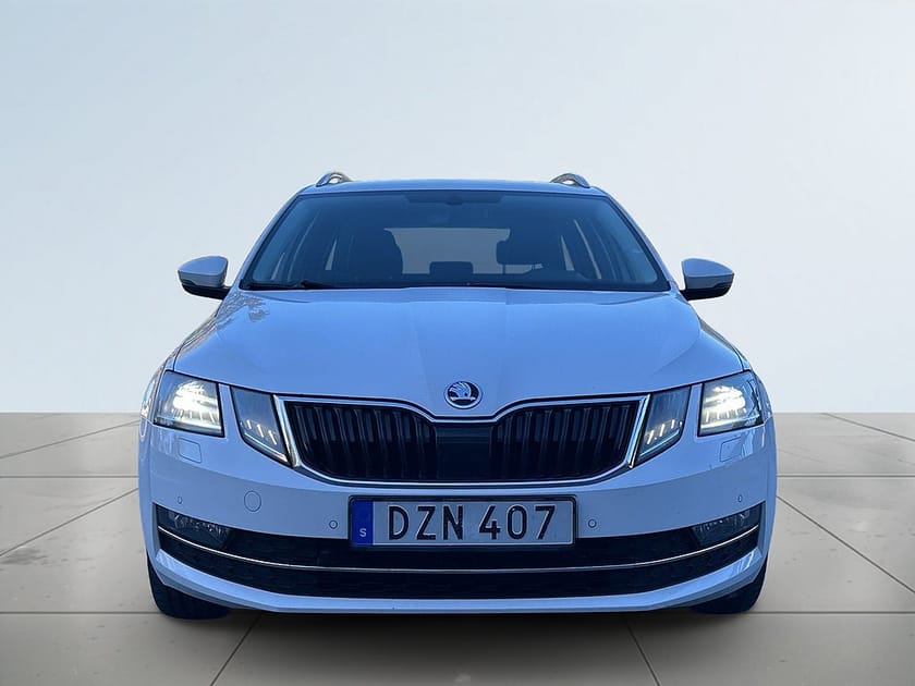 Bild 2 av Škoda Octavia Kombi Skoda TSI Style SoV-Däck/CANTON/Navi/Kamera/Rattvärm