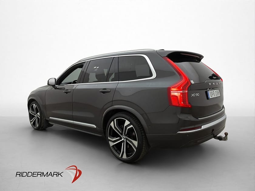 Bild 5 av Volvo XC90 7-seater B5 AWD Ultimate Bright Pano B&W HUD MOMS