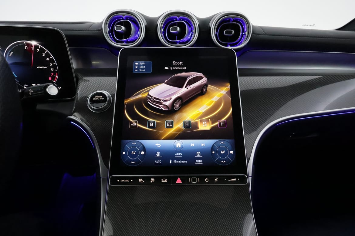 Mercedes-Benz GLC 2023 - miniatyr 17