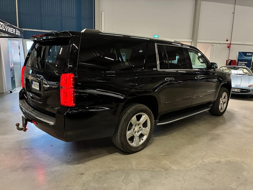 Bild 3 av Chevrolet Suburban LTZ 5.3L V8 E85 4WD Hydra-Matic | 7-Sits | V-hjul
