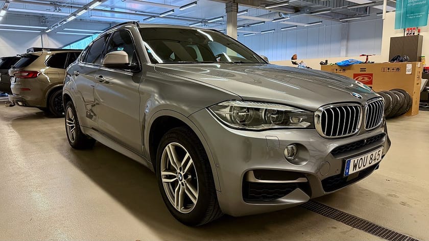 Bild 2 av BMW X6 M50d M-sport / 1 Ägare / Night vision / Webasto / HuD