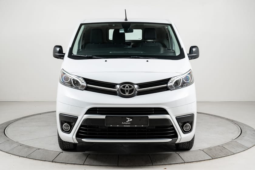 Bilde 4 av Toyota Proace 2,0 D 144 Comfort L2H1 THB aut Cruise/Krok/Varmer/Kam