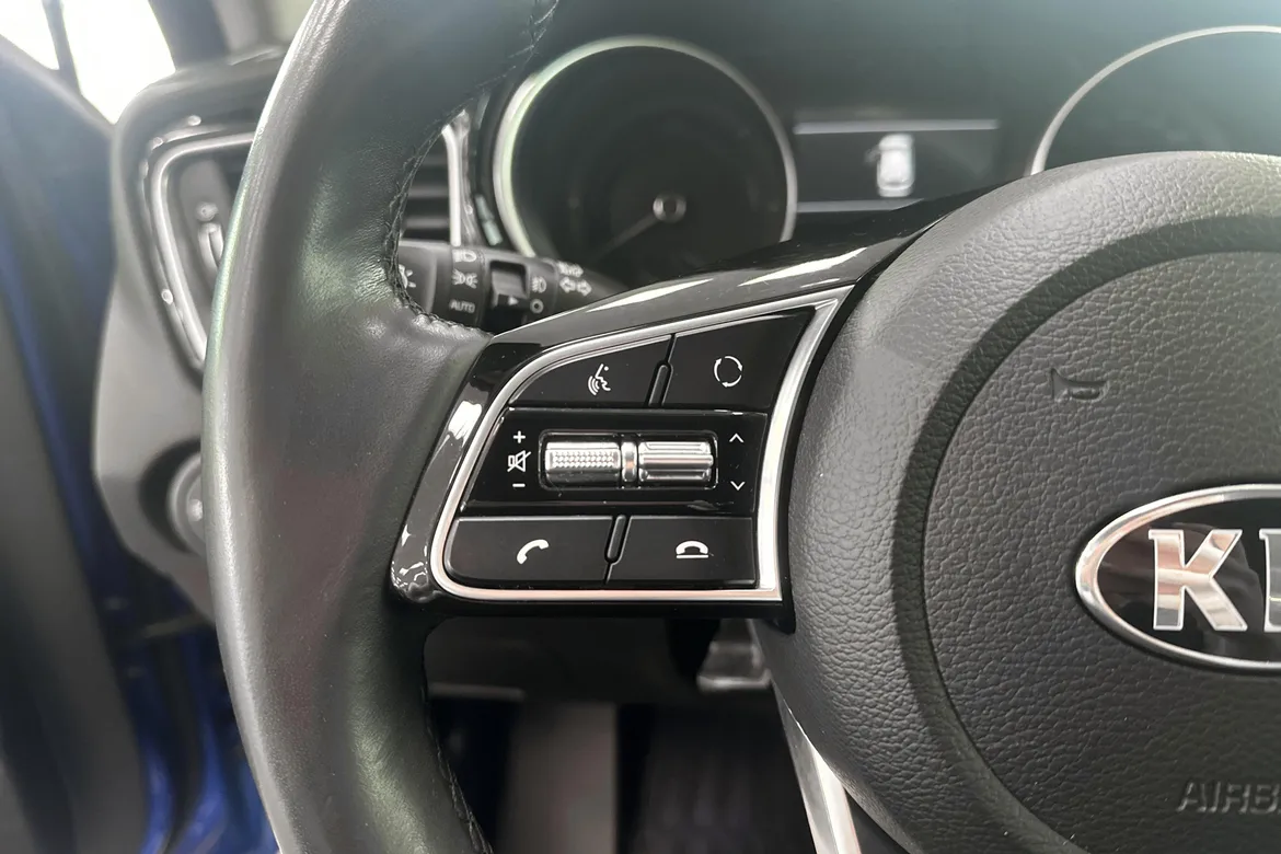 picture of a car