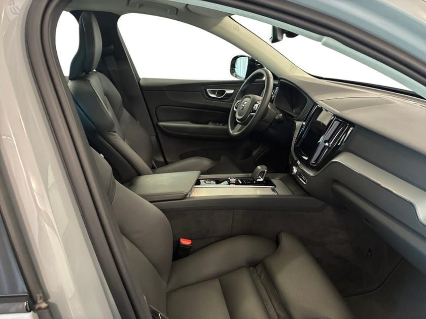 Bild 4 av Volvo XC60 T6 Plus Dark Edition