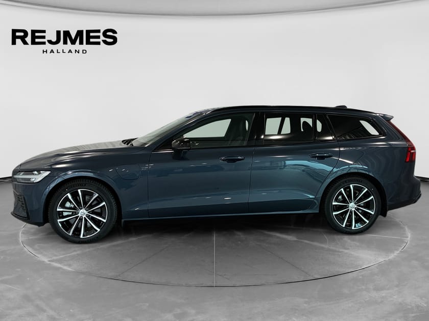 Bild 3 av Volvo V60 T6 Plus Dark Nordic Edition | Drag | 360° | H&K |