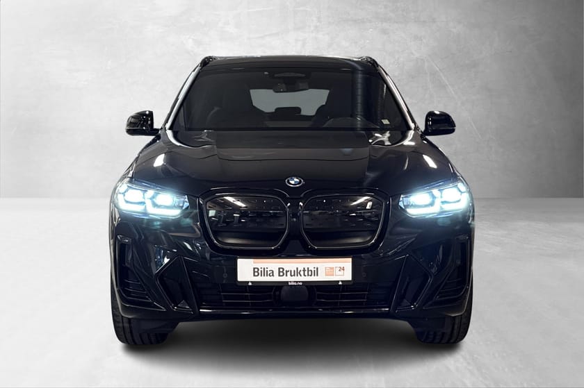 Bilde 4 av BMW iX3 Fully Charged