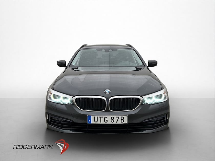 Bild 2 av BMW 520d xDrive Touring Sport Line Drag Kamera Cockpit Navi CarPlay