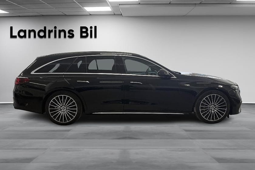 Bild 4 av Mercedes-Benz E 300 d e 4MATIC T de Kombi Laddhybrid AMG-Line