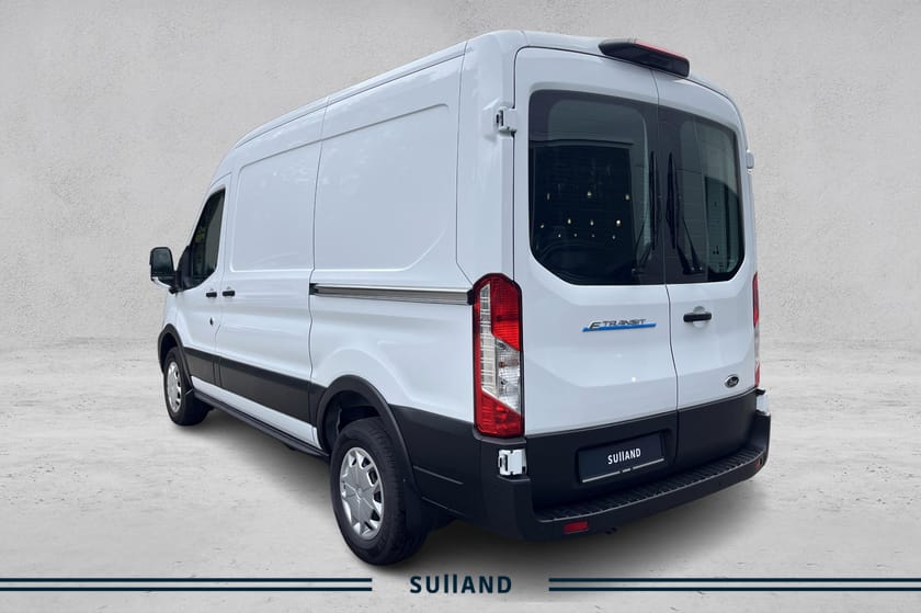 Bilde 3 av Ford E-Transit 425 309km WLTP L2H2 Trend 3 seter 1358KG nyttelast!